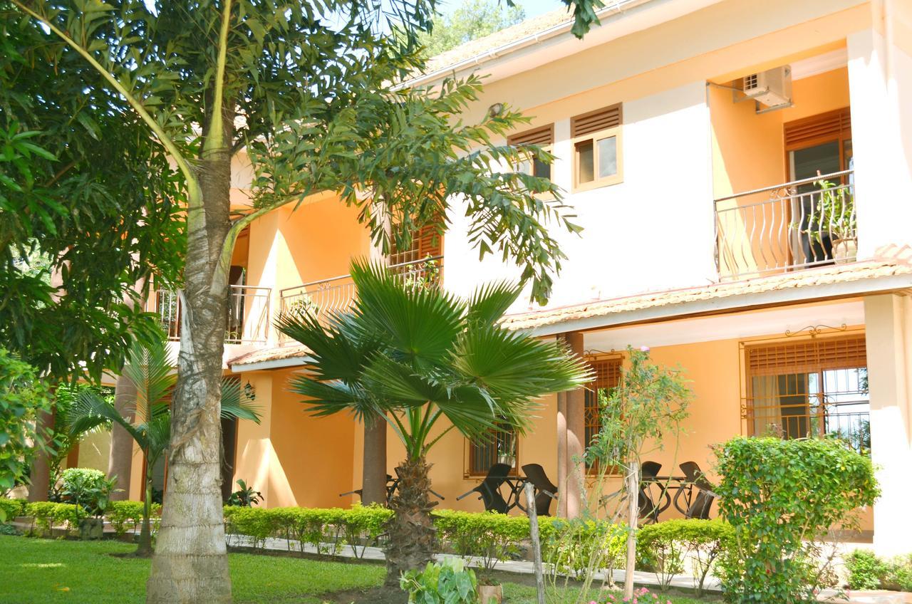 The Palms Beach Hotel And Restaurant Limited Entebbe Zewnętrze zdjęcie