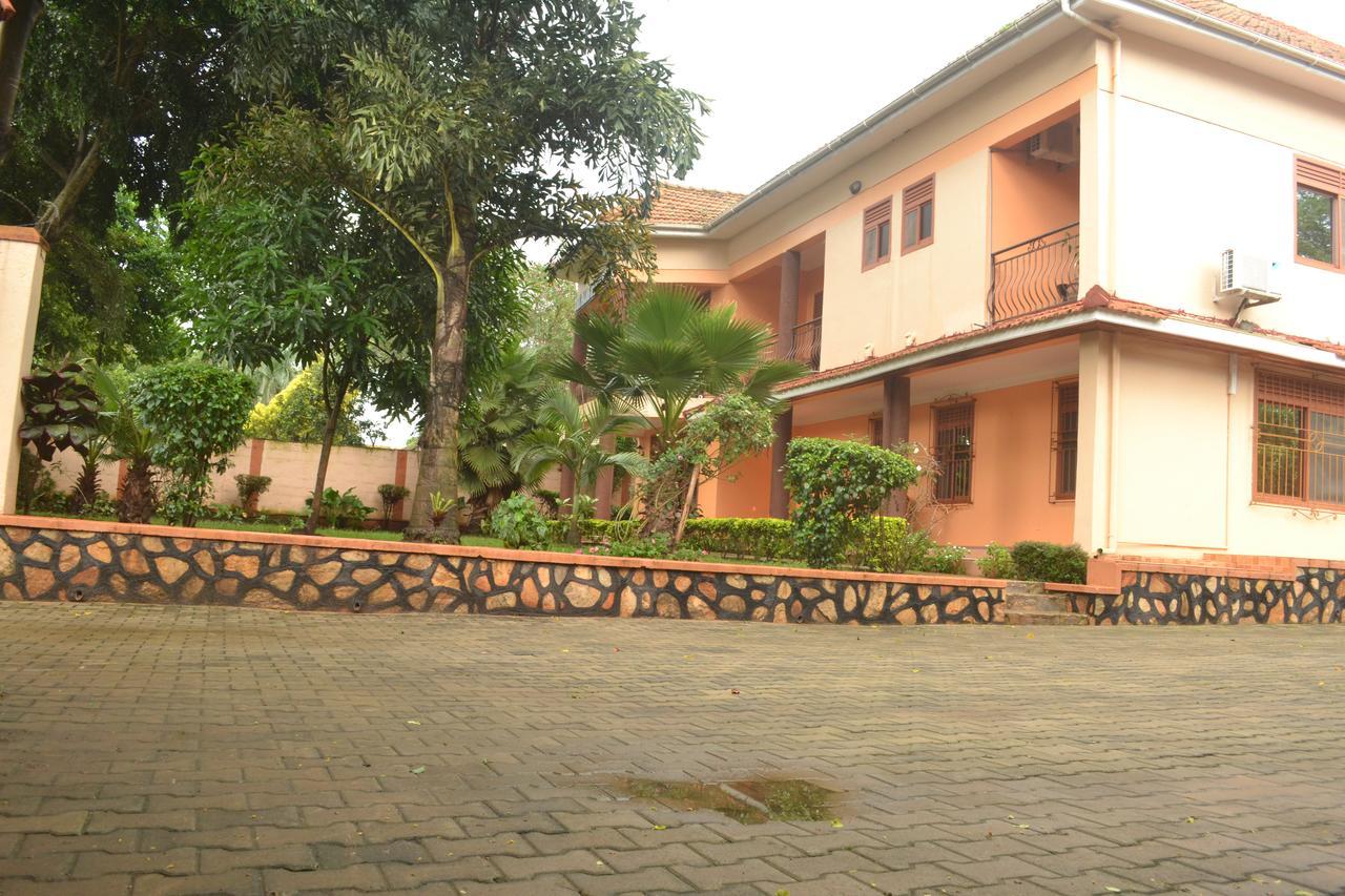 The Palms Beach Hotel And Restaurant Limited Entebbe Zewnętrze zdjęcie